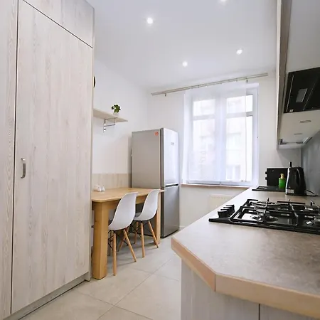 Victus Apartamenty, Rey Apartman